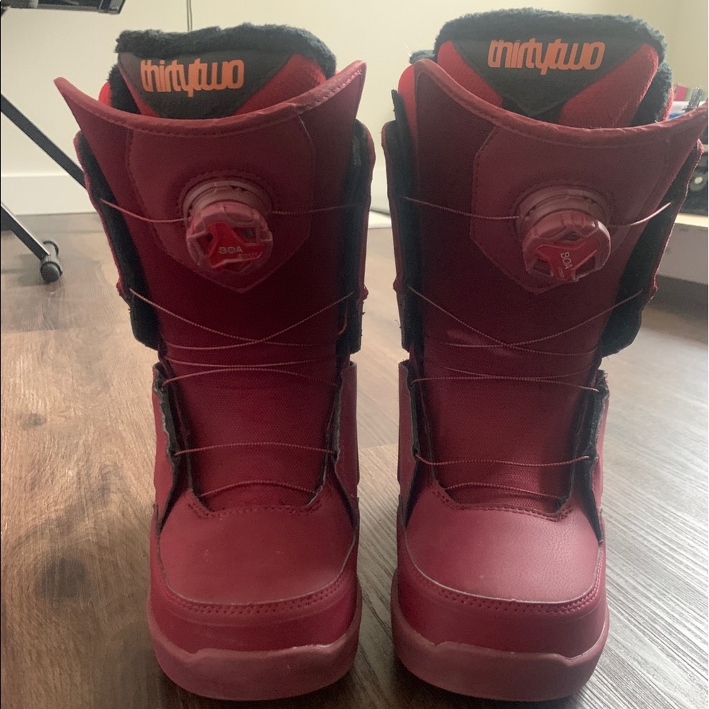 2021 ThirtyTwo Womens Maroon Double Boa Snowboard Boot